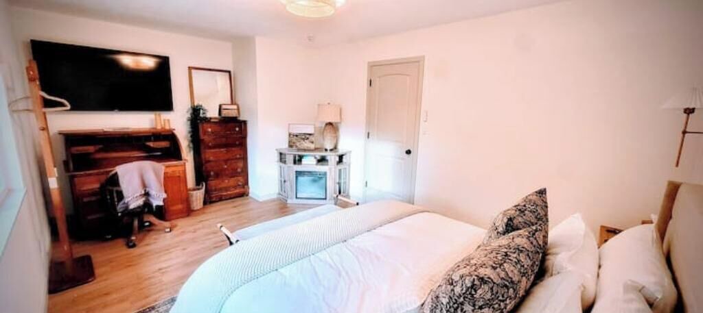 Photo of Bedroom in Long Beach