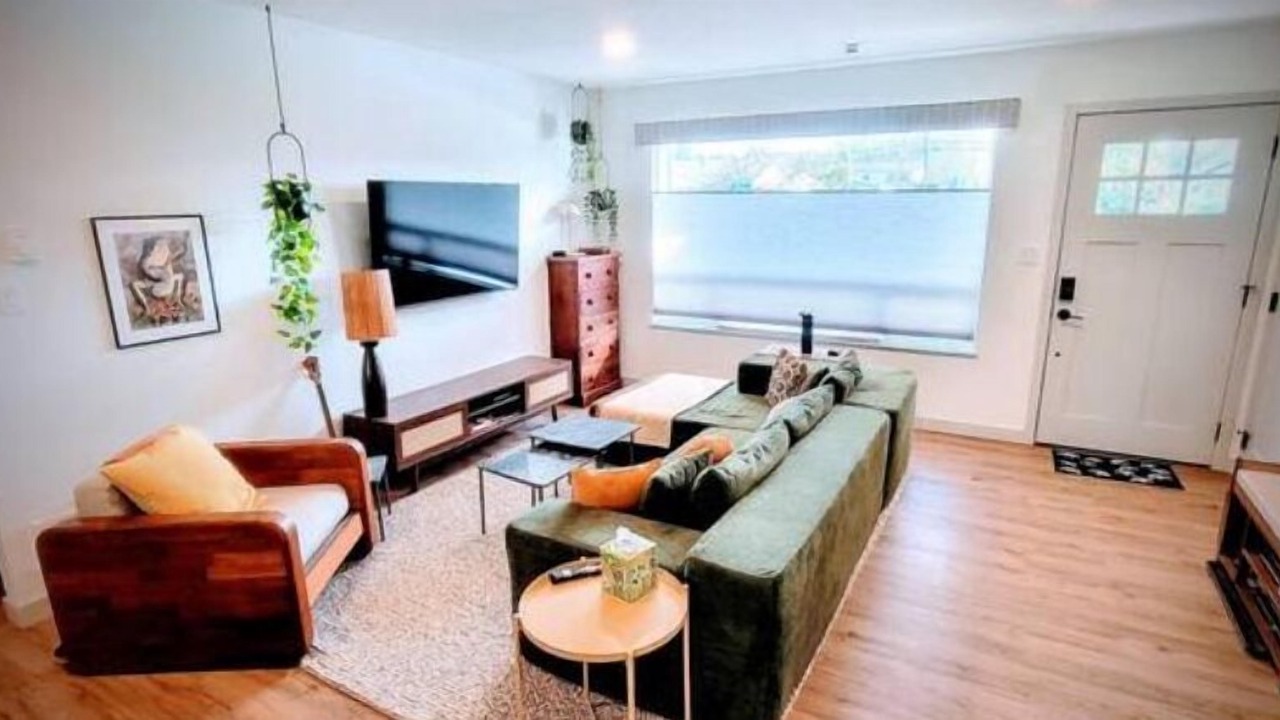 Photo of Livingroom in Long Beach