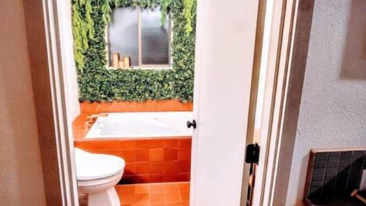 Photo of Bathroom in Long Beach