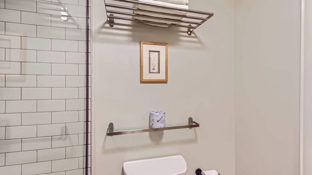 Photo of Bathroom in Five Points