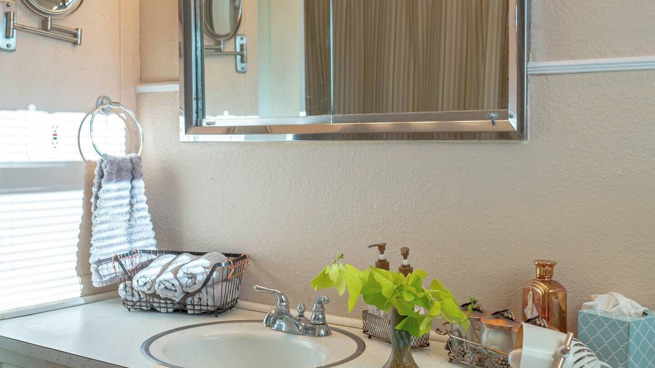 Photo of Bathroom in Saint Jo