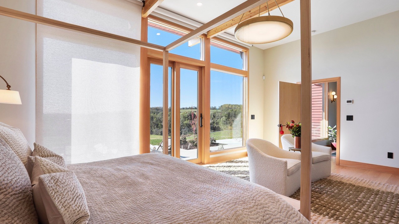Photo of Bedroom in Warrenton