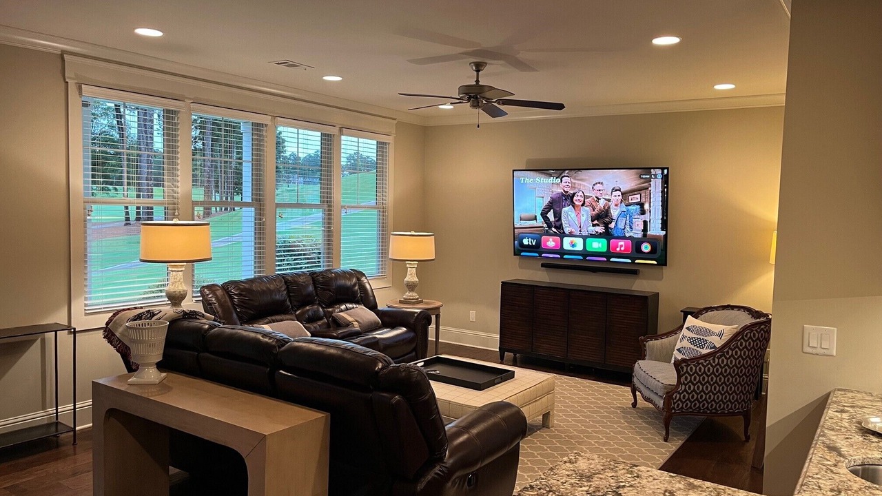 Photo of Livingroom in Reynolds Landing