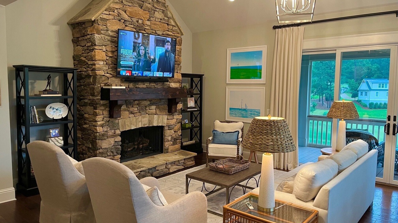Photo of Livingroom in Reynolds Landing
