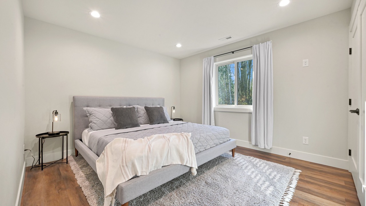 Photo of Bedroom in Deming