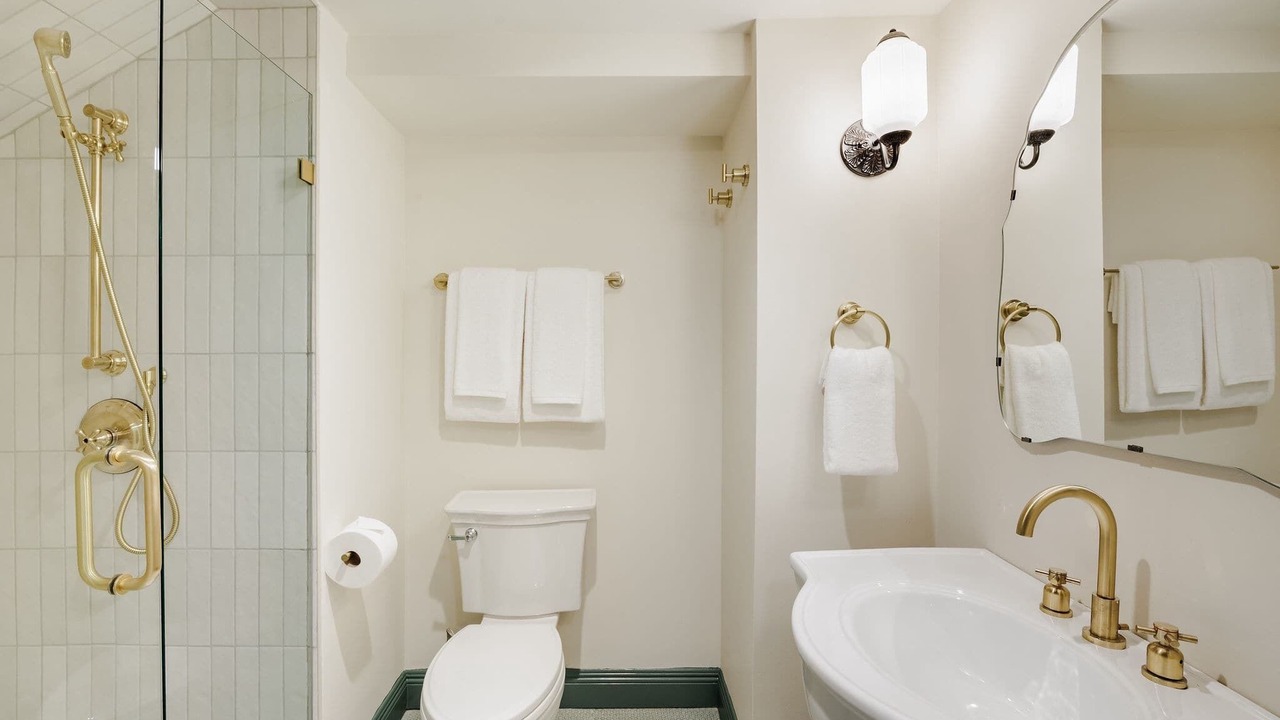 Photo of Bathroom in Touro
