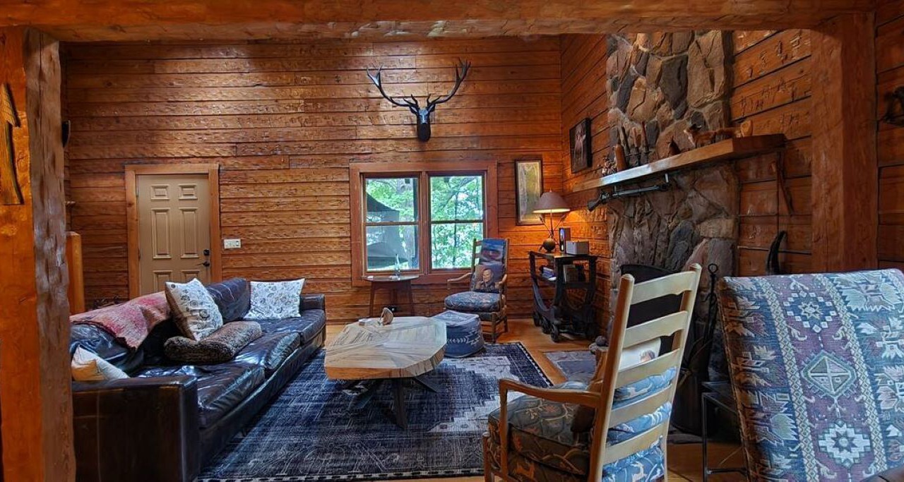 Photo of Livingroom in New Concord