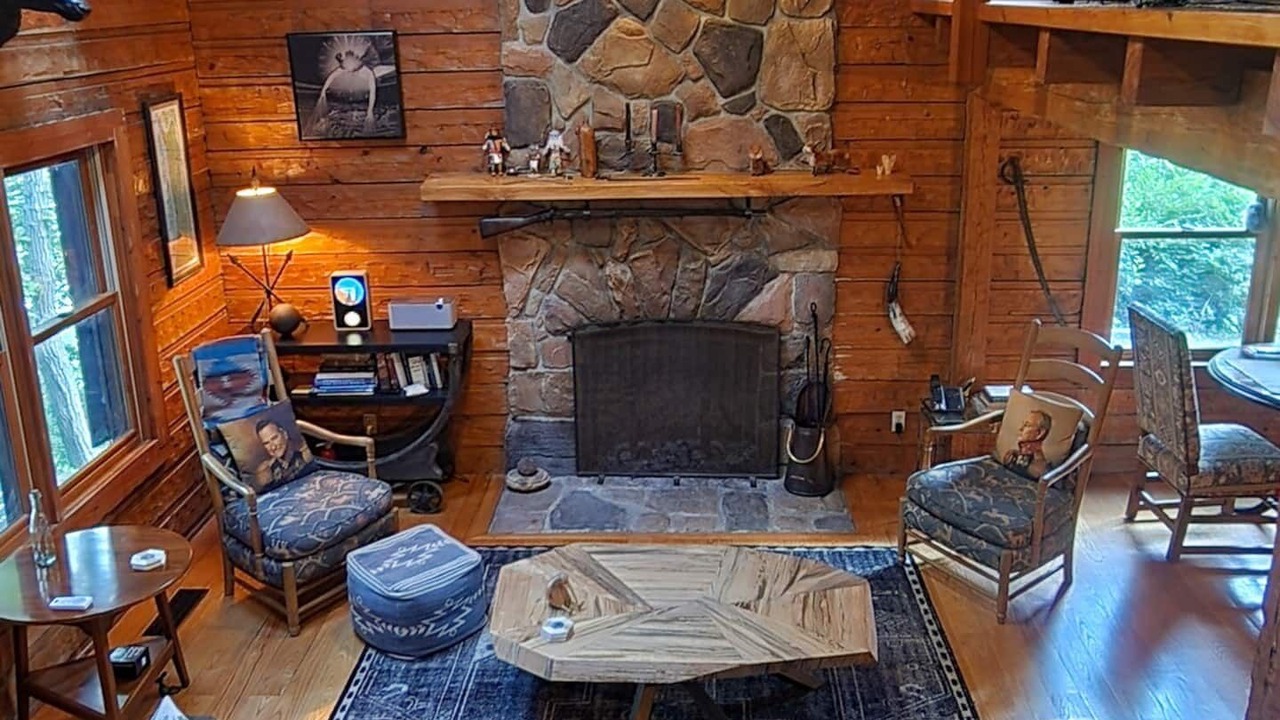 Photo of Livingroom in New Concord