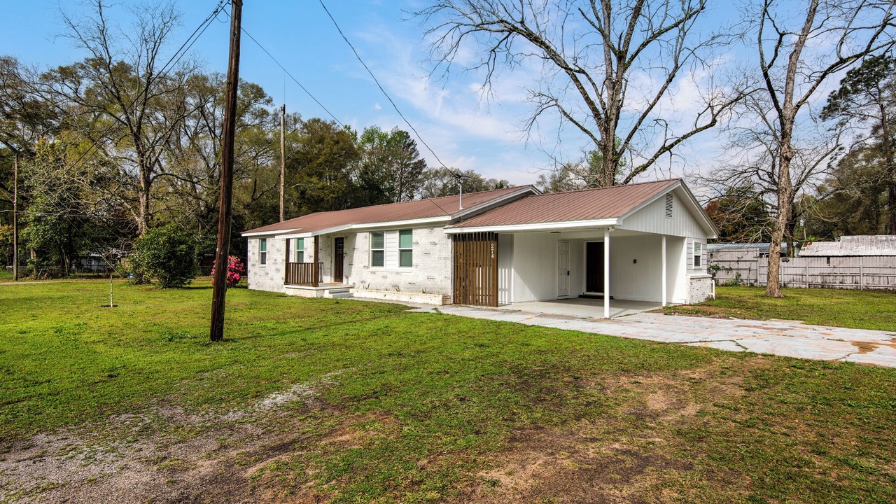 Photo of Outdoor in De Funiak Springs