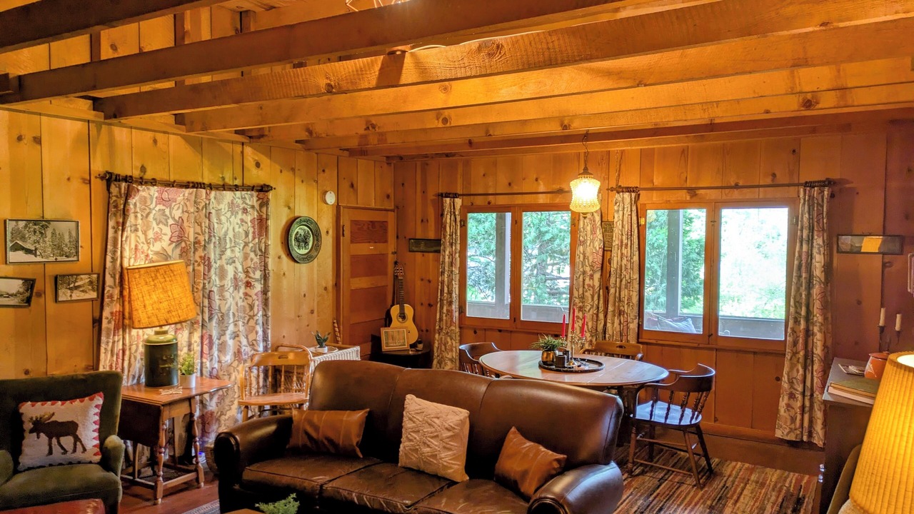 Photo of Livingroom in Camp Nelson