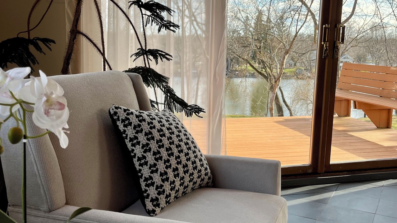 Photo of Livingroom in Baldwinsville