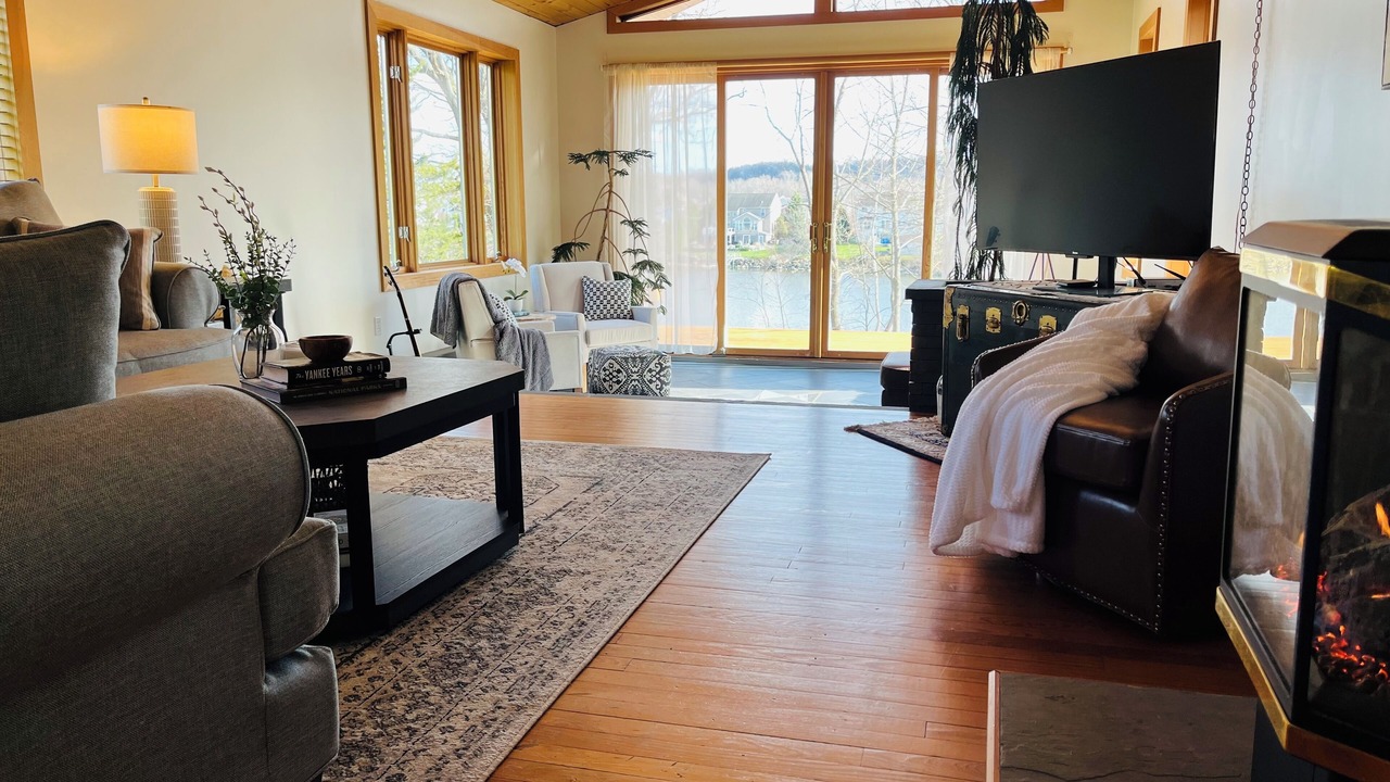 Photo of Livingroom in Baldwinsville
