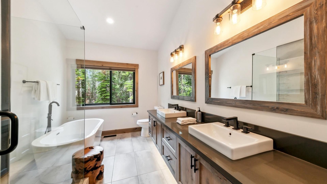 Photo of Bathroom in North Upper Truckee