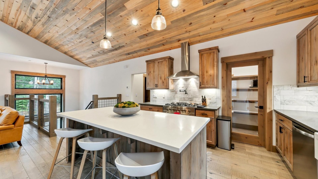 Photo of Kitchen in North Upper Truckee