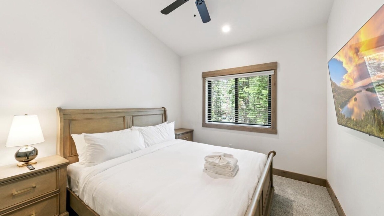 Photo of Bedroom in North Upper Truckee