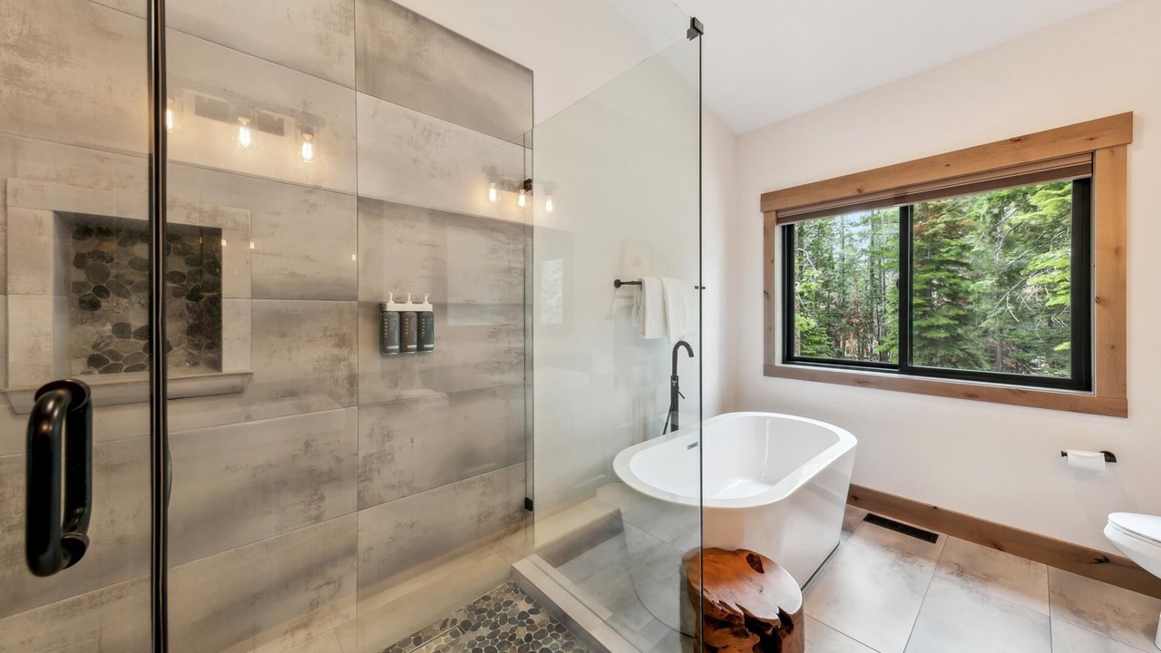 Photo of Bathroom in North Upper Truckee
