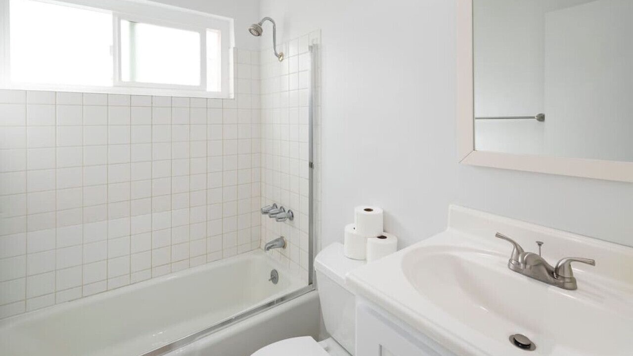 Photo of Bathroom in Marina Peninsula