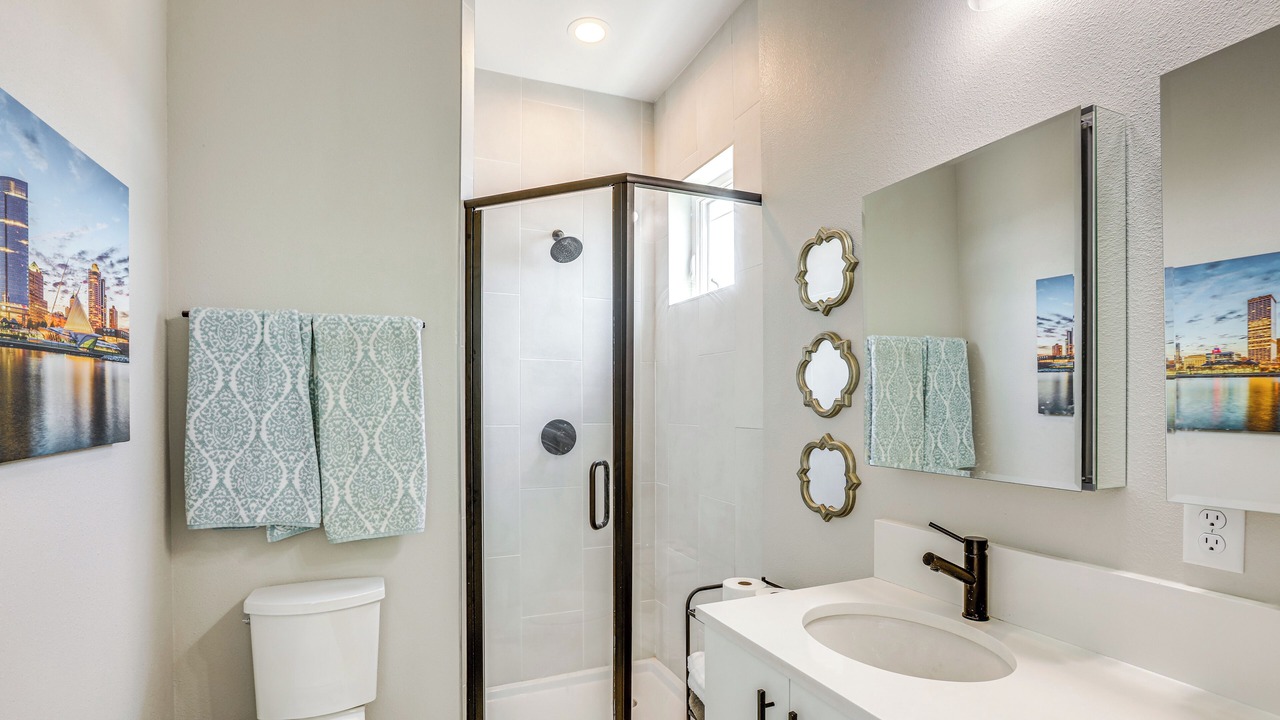 Photo of Bathroom in Sunnyside
