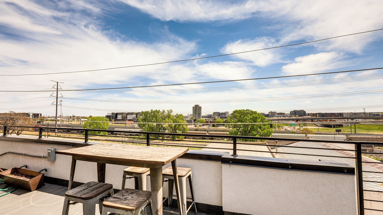 Photo of Outdoor in Sunnyside