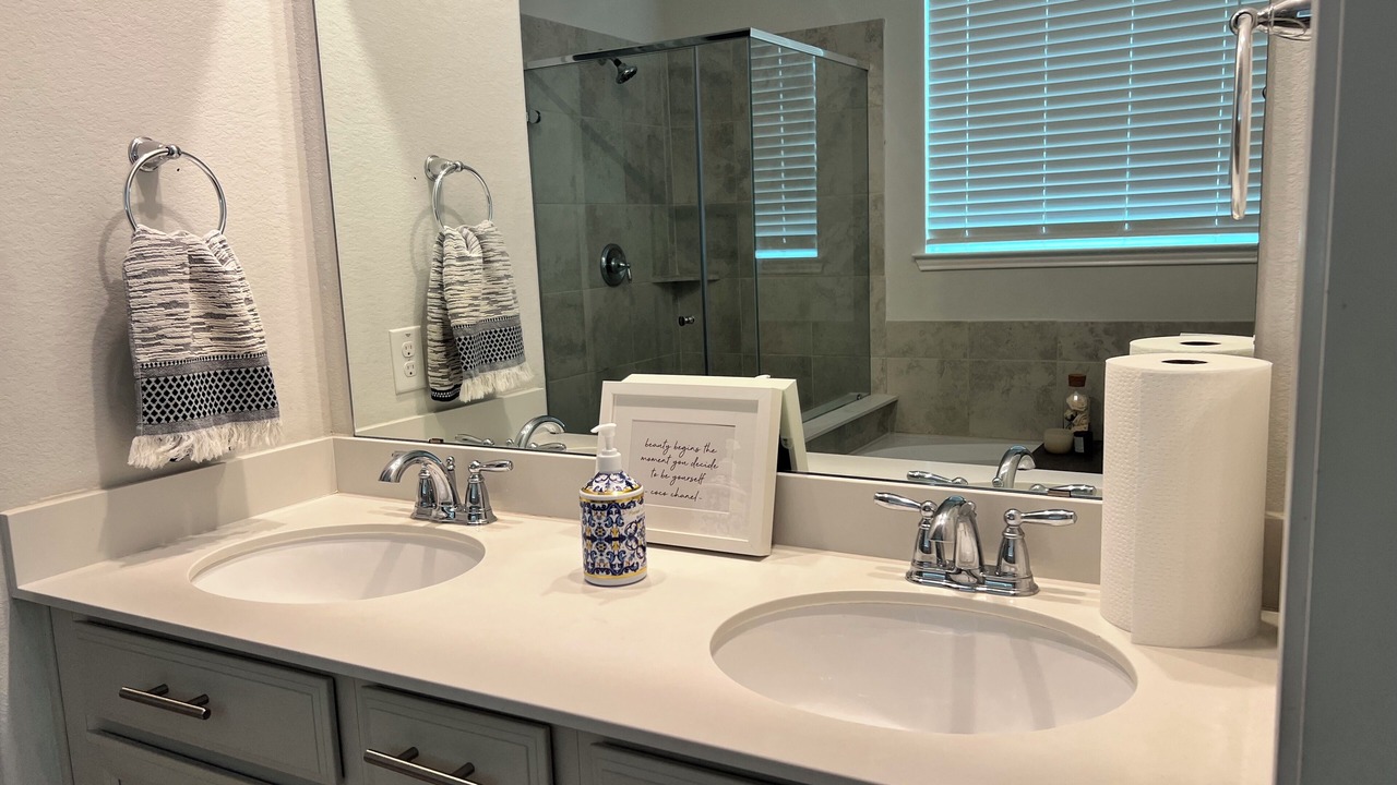 Photo of Bathroom in Iowa Colony