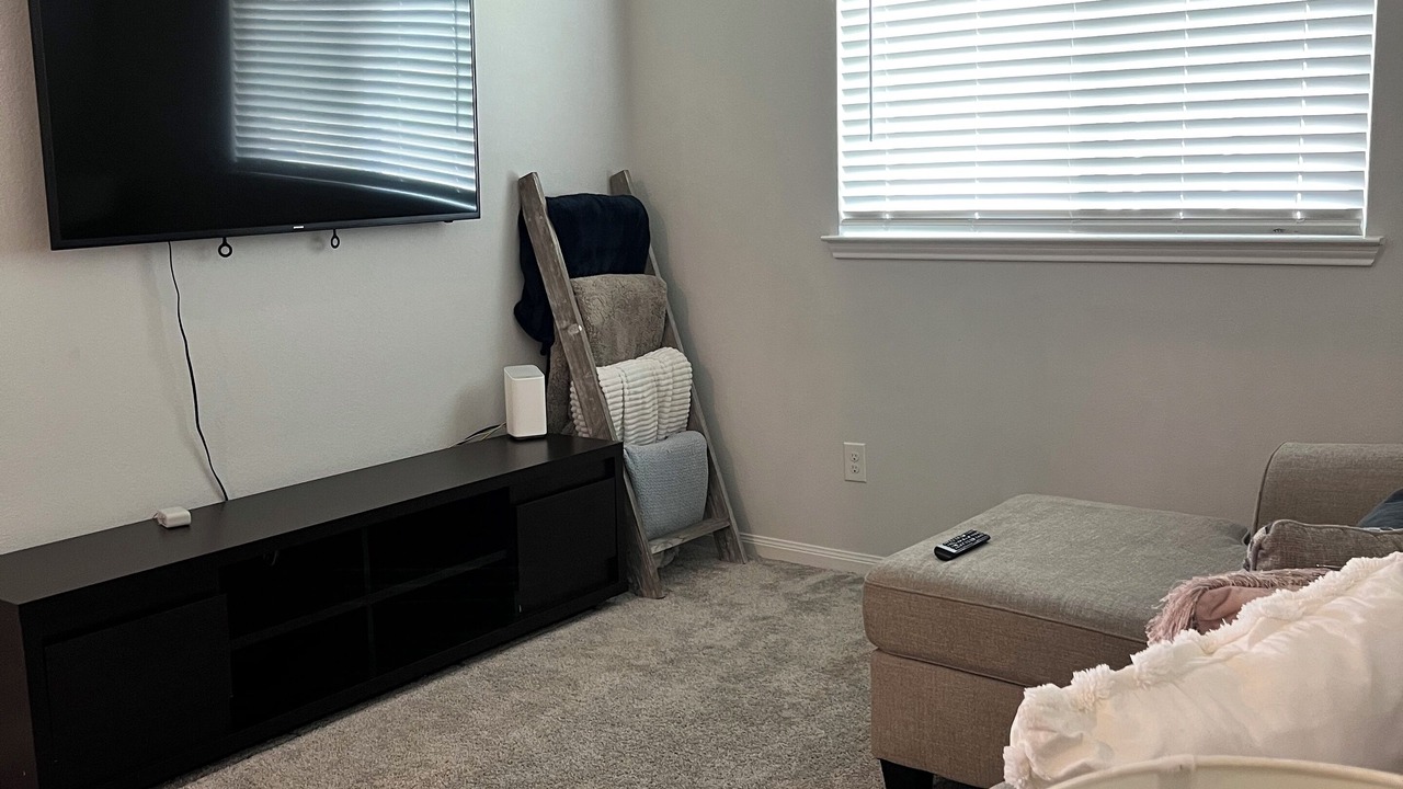 Photo of Livingroom in Iowa Colony