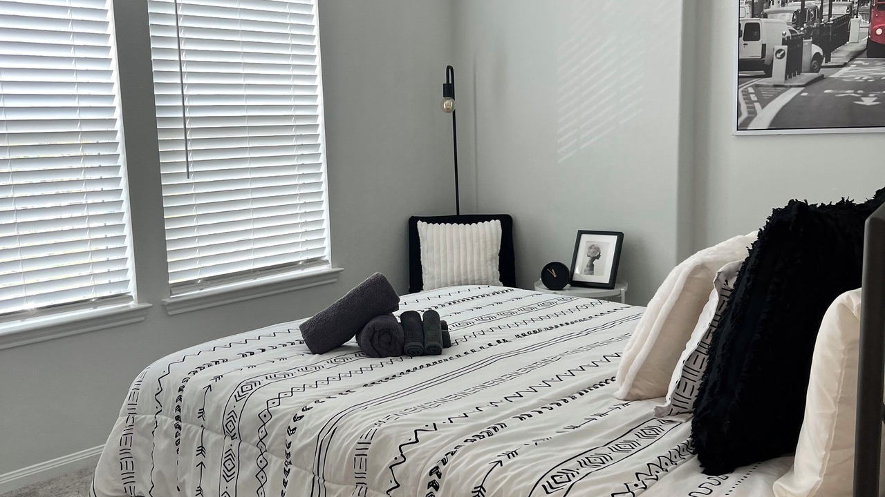 Photo of Bedroom in Iowa Colony