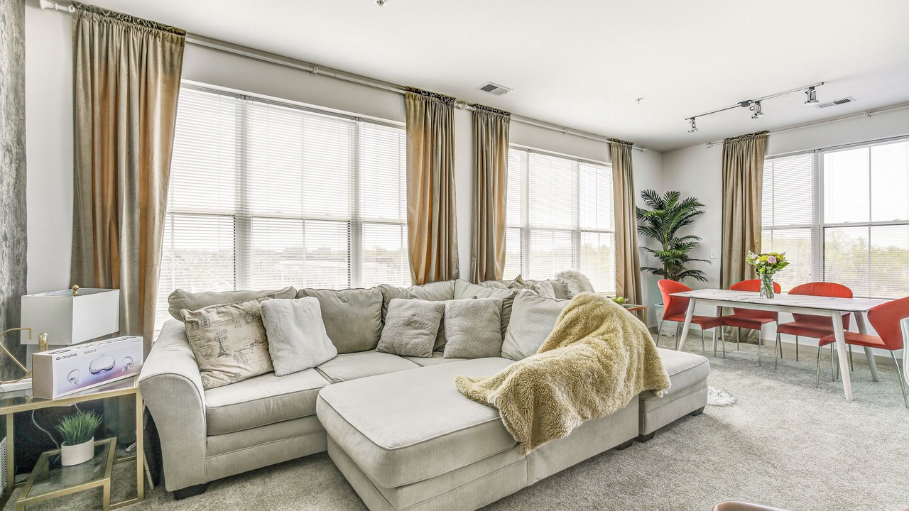 Photo of Livingroom in Gaithersburg