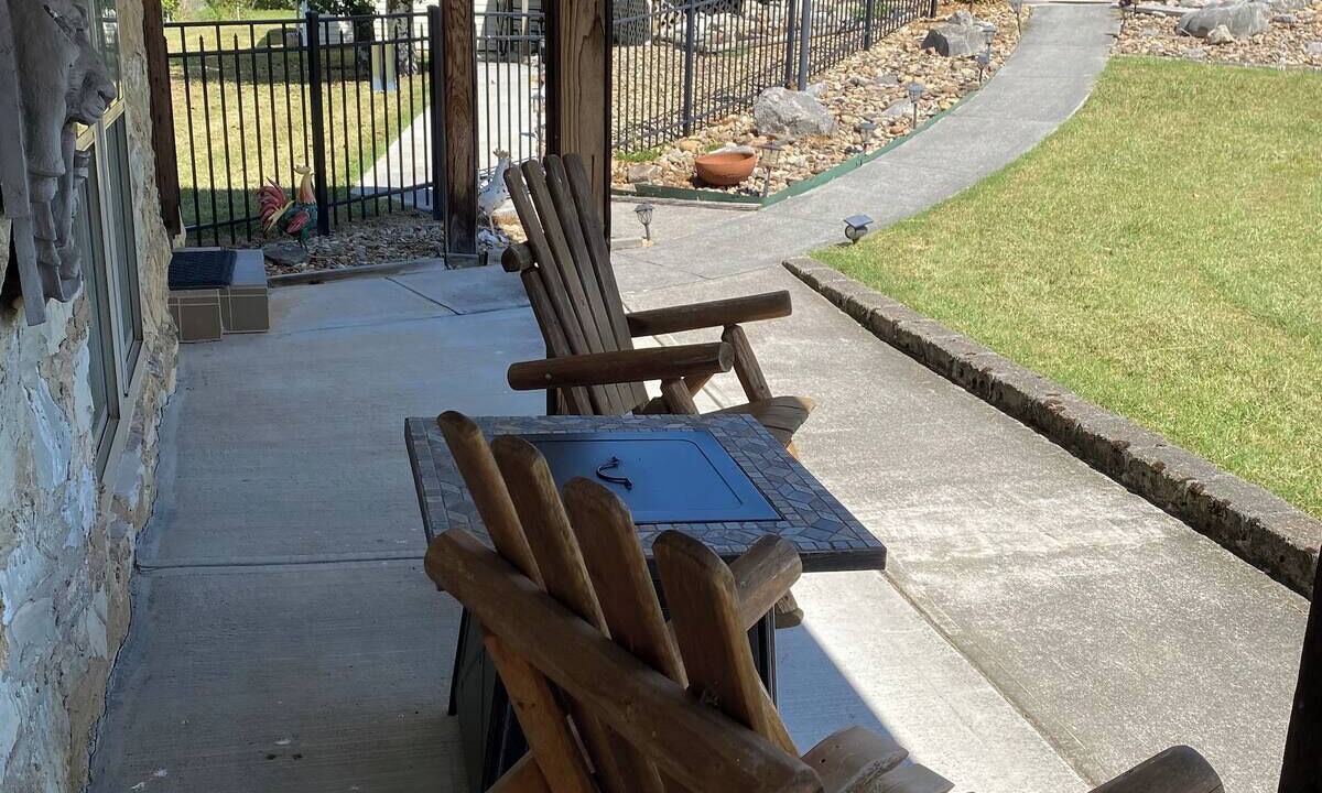 Photo of Patio Balcony in Seymour