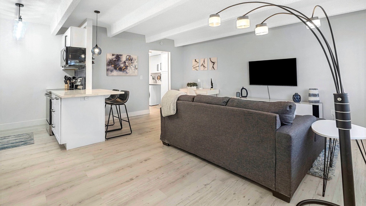 Photo of Livingroom in Englewood
