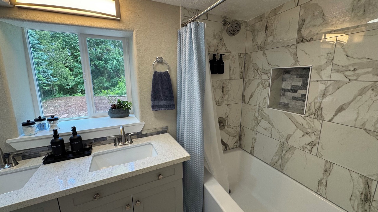 Photo of Bathroom in McLoughlin