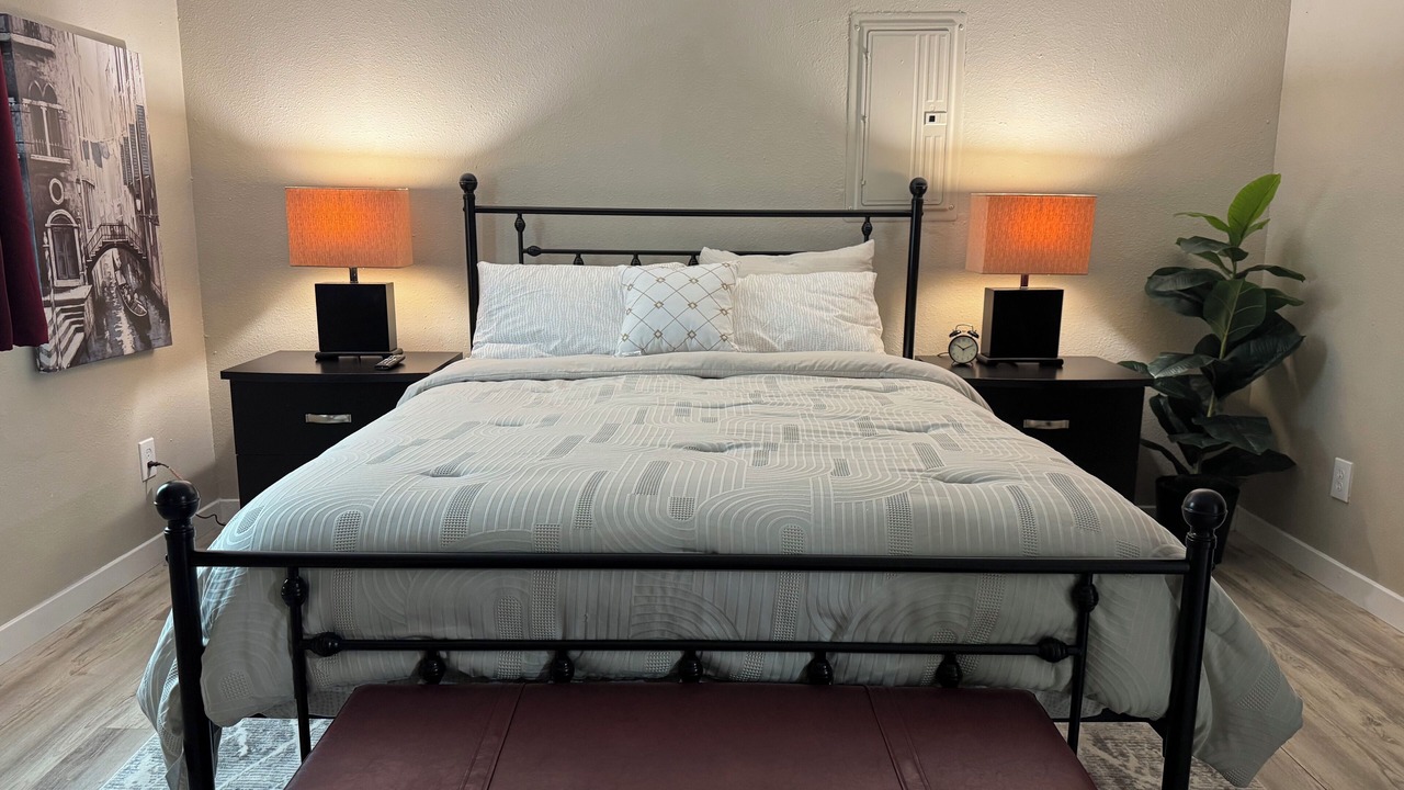 Photo of Bedroom in McLoughlin