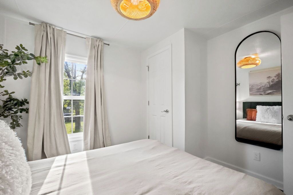 Photo of Bedroom in Summerlee