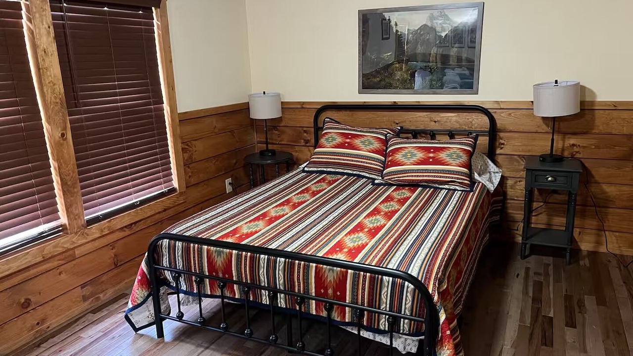 Photo of Bedroom in Scott