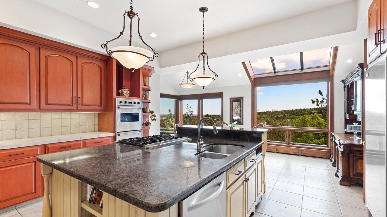 Photo of Kitchen in Broadmoor