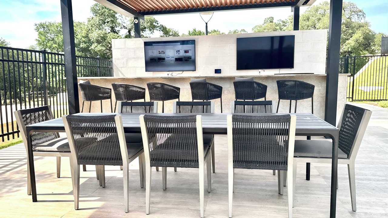 Photo of Outdoor in McNeil