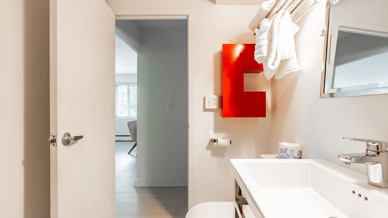 Photo of Bathroom in Broadway