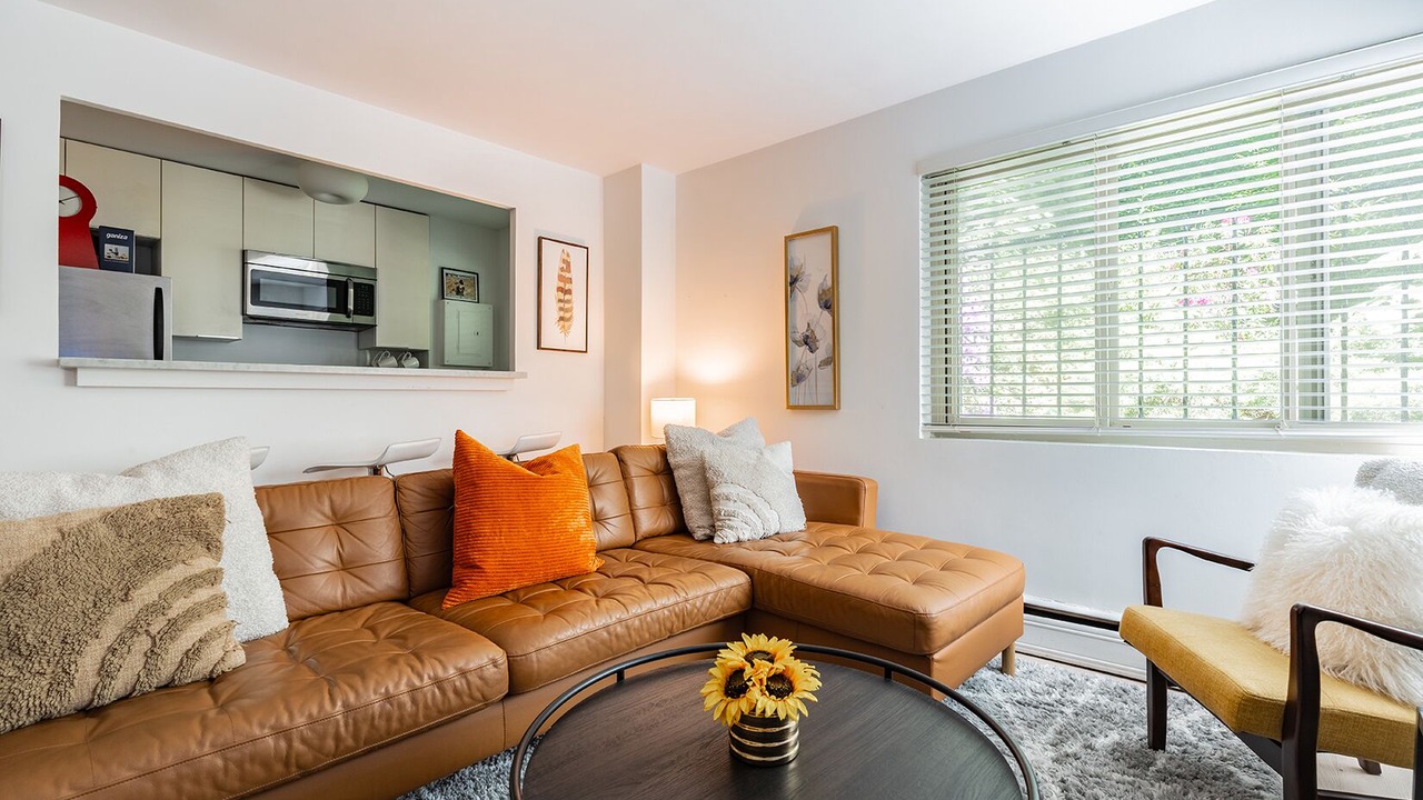 Photo of Livingroom in Broadway
