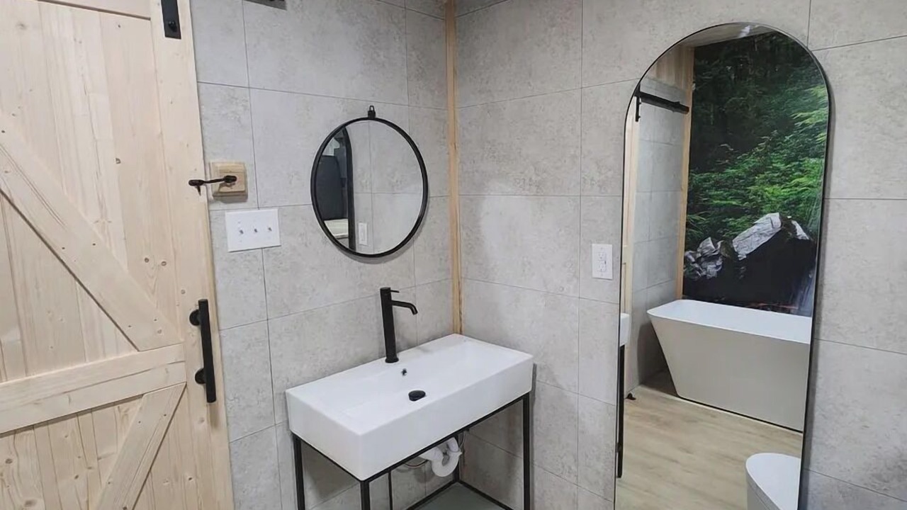 Photo of Bathroom in South Pittsburg