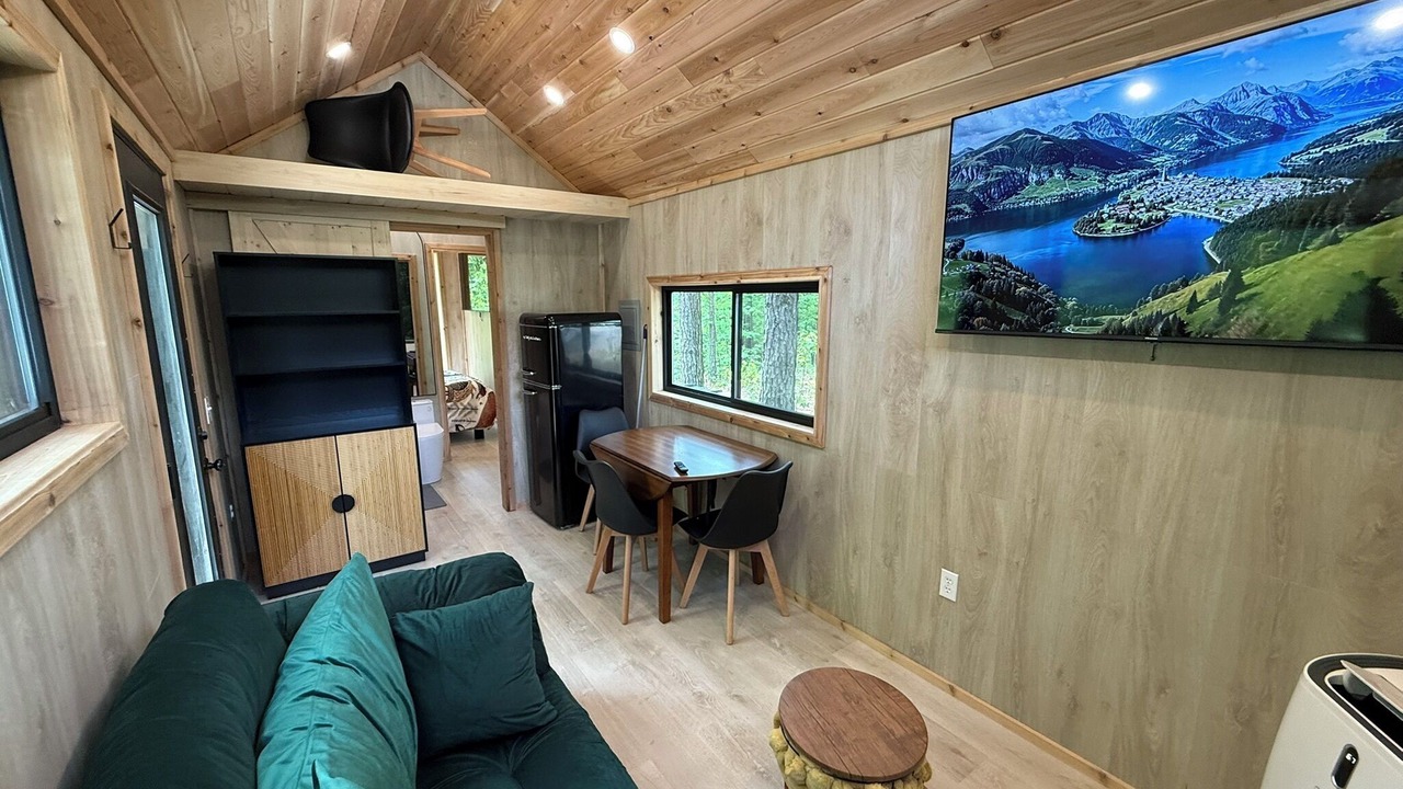 Photo of Livingroom in South Pittsburg