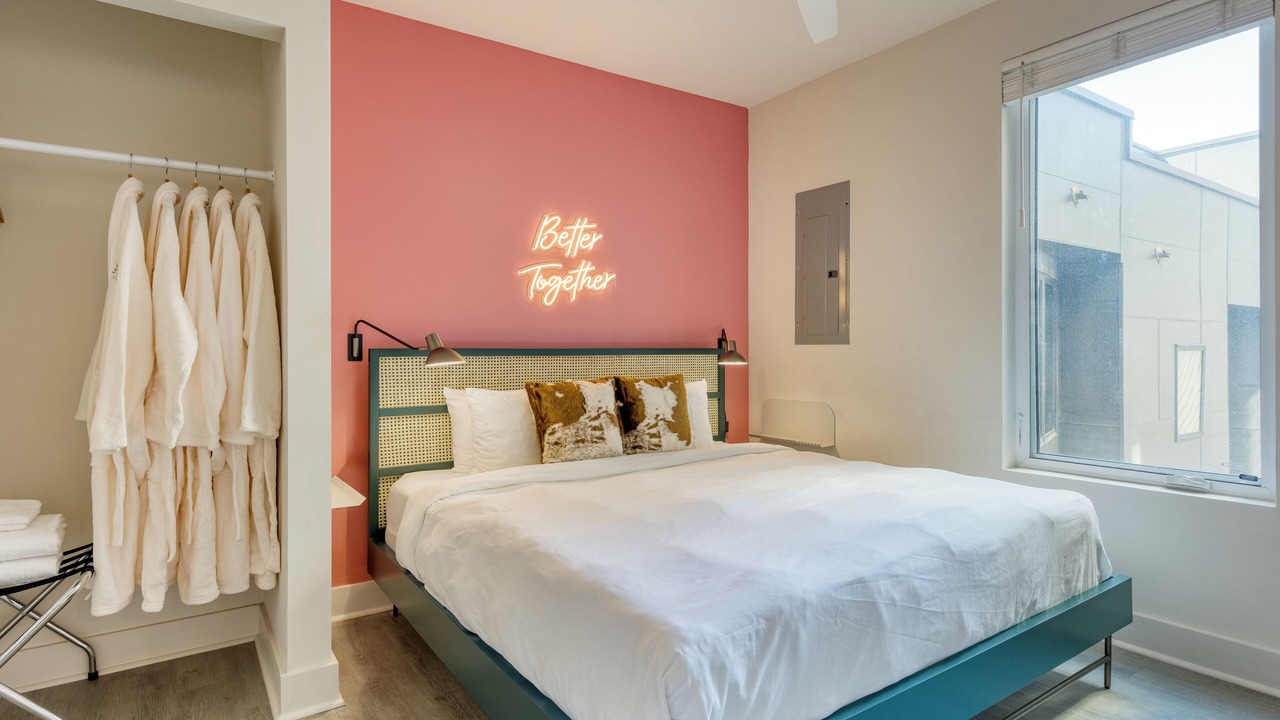 Photo of Bedroom in Five Points