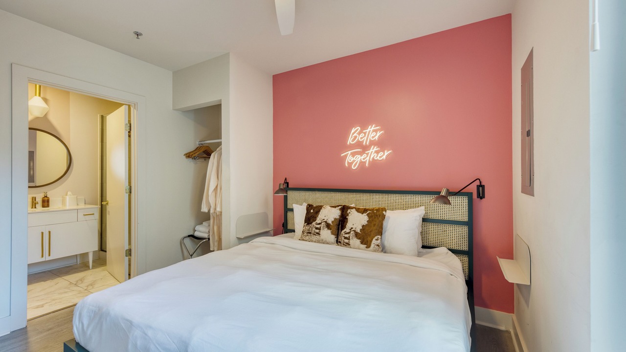 Photo of Bedroom in Five Points