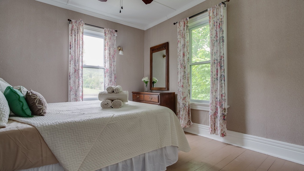 Photo of Bedroom in Hartwick