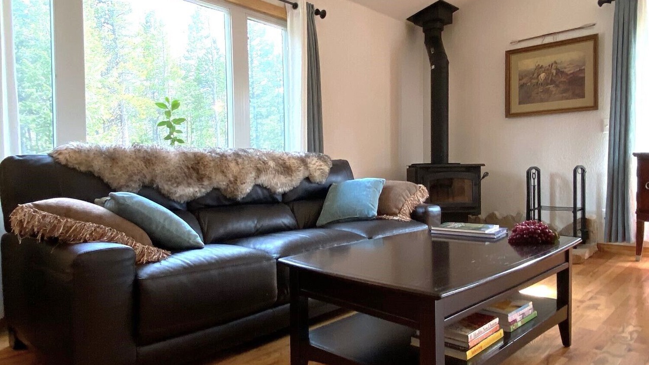 Photo of Livingroom in Evergreen