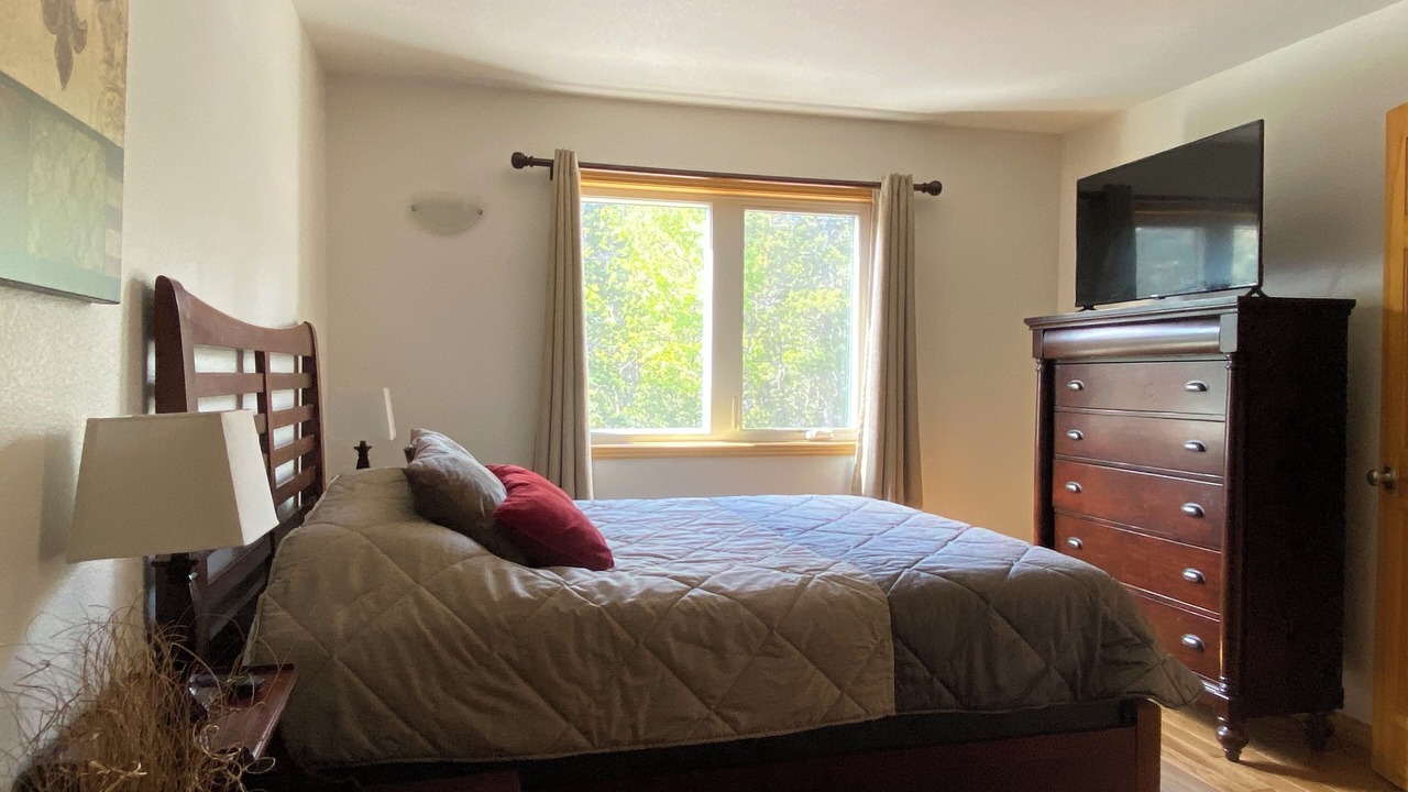 Photo of Bedroom in Evergreen