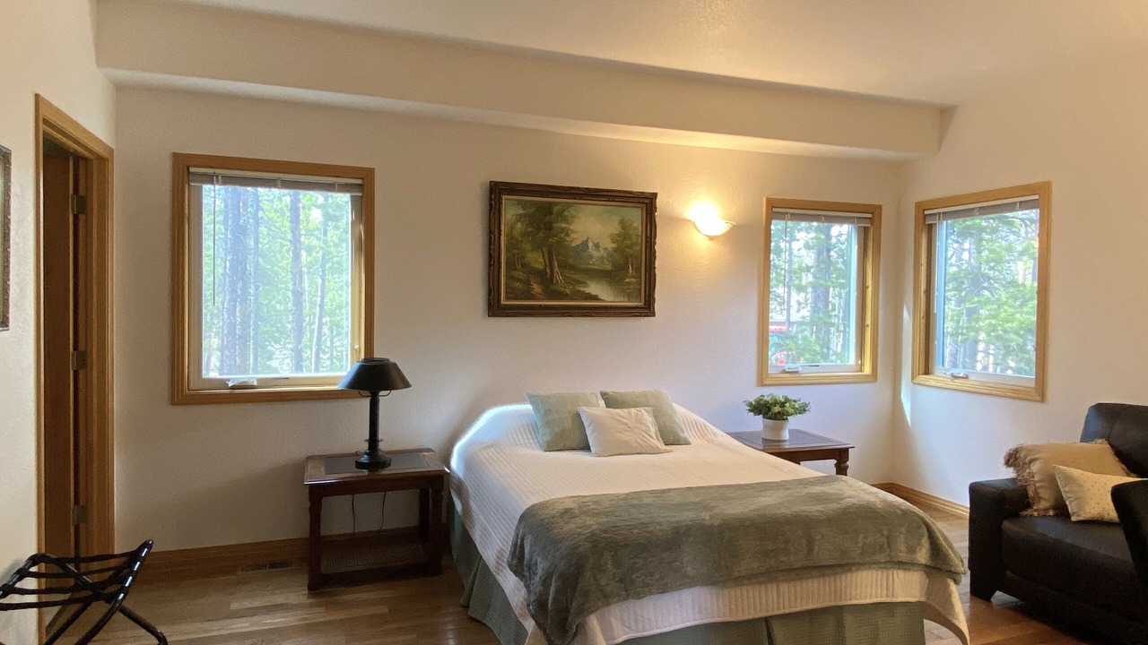 Photo of Bedroom in Evergreen