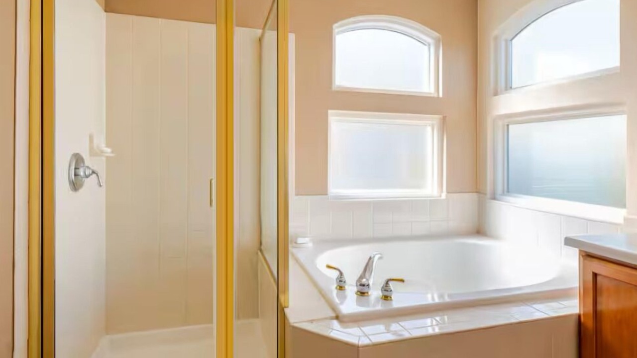 Photo of Bathroom in Green Valley Ranch