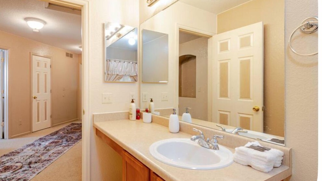 Photo of Bathroom in Green Valley Ranch