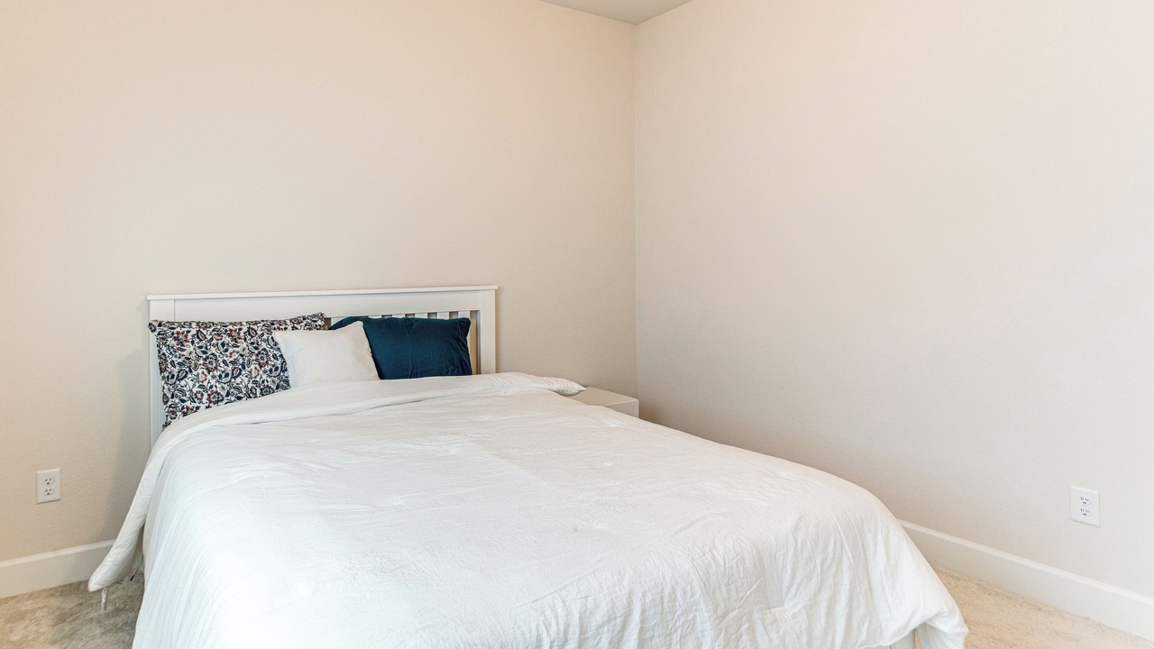 Photo of Bedroom in Aurora