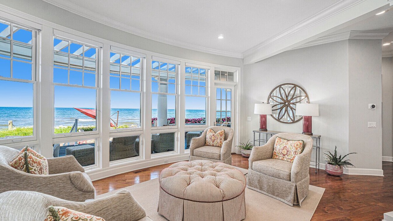 Photo of Livingroom in South Haven