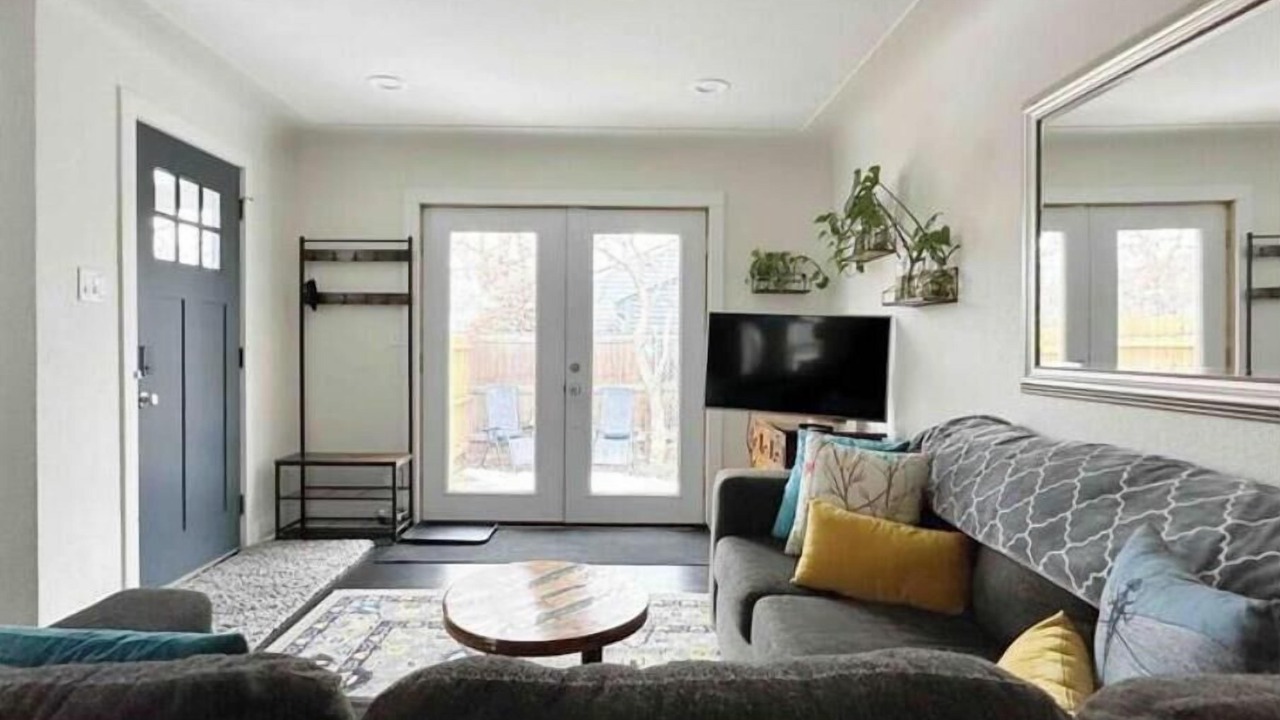 Photo of Livingroom in Sunnyside